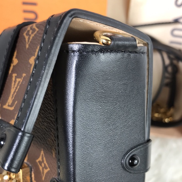 RARE ๐ TRUNKS POCHETTE ๐ CROSSBODY LOUIS VUITTON - Picture 10 of 16